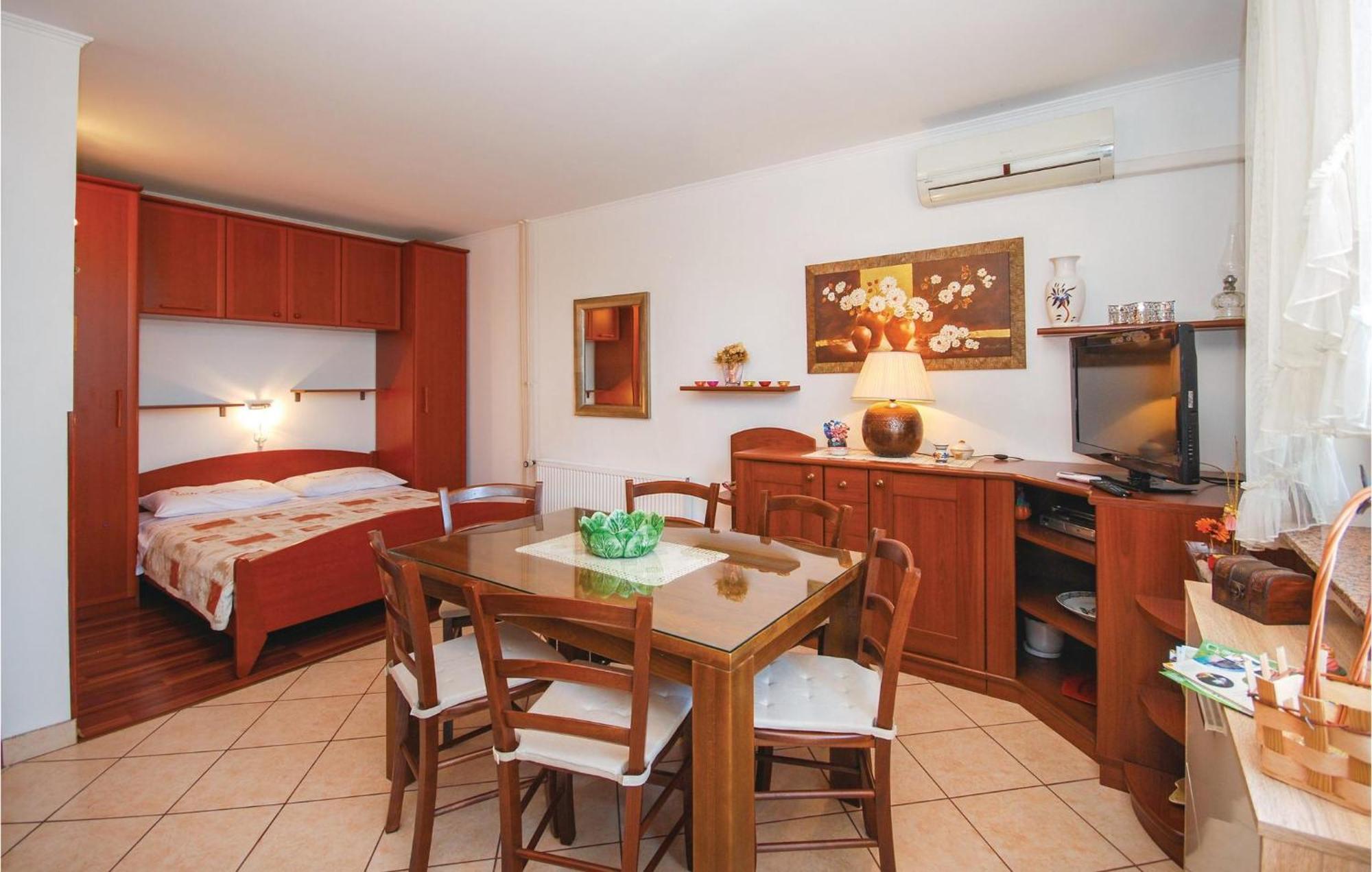 Beautiful Apartment In Lovran With Wifi Zewnętrze zdjęcie
