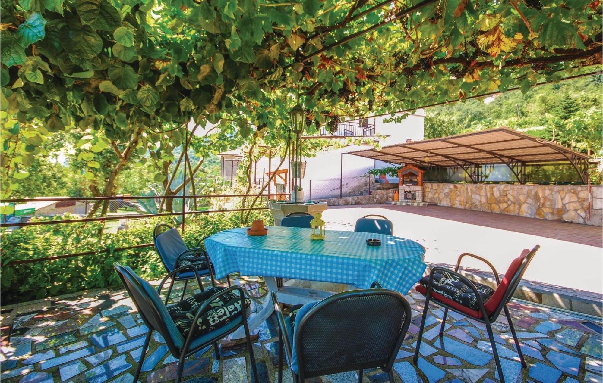 Beautiful Apartment In Lovran With Wifi Zewnętrze zdjęcie
